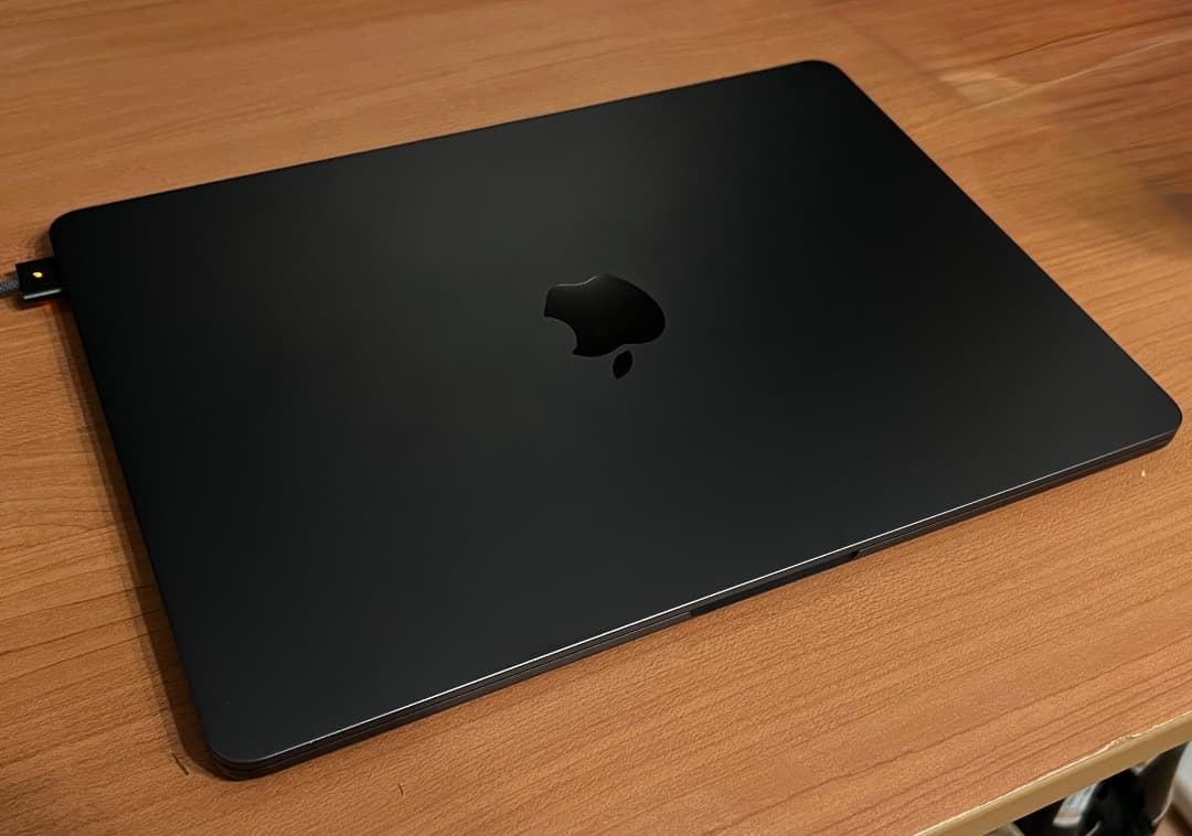 M2 MacBook Air 8G / 512G 本体、箱、付属品一式