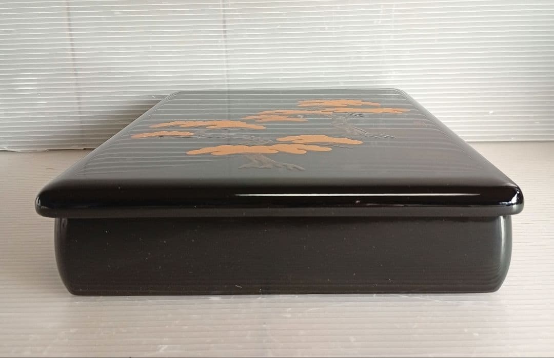 【新品未使用】輪島塗 漆器 硯箱文箱 黒色 金色 金彩 絵柄 松