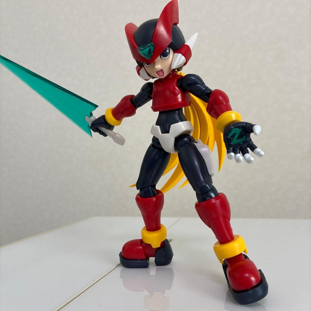 美品　ロックマンゼロ　プラモデル　組立済み