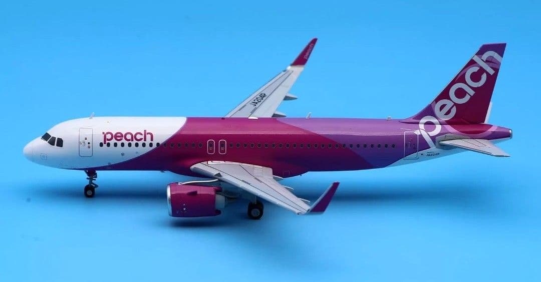 （未使用）1/200 ピーチ A320neo 旅客機（ダイキャスト）