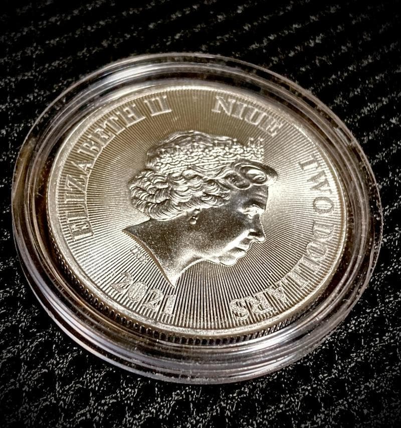 2021年 ニュージーランド 銀貨 エリザベス2世 ニウエ カプセル入