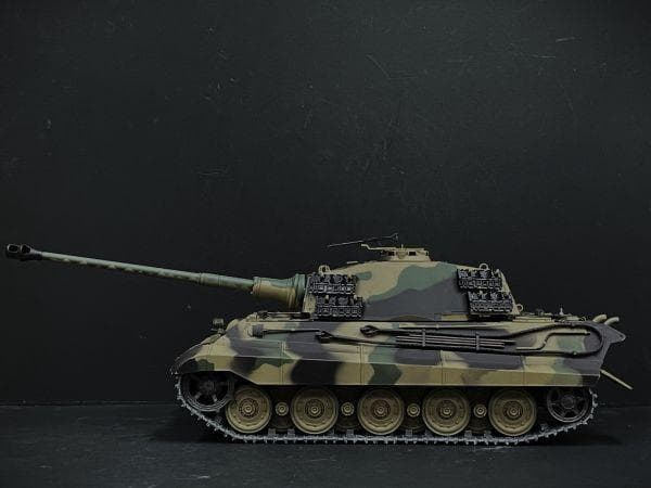 技術基準適合証明済【メタルキャタピラ仕様】 ヘンロン 1/16 キングタイガー