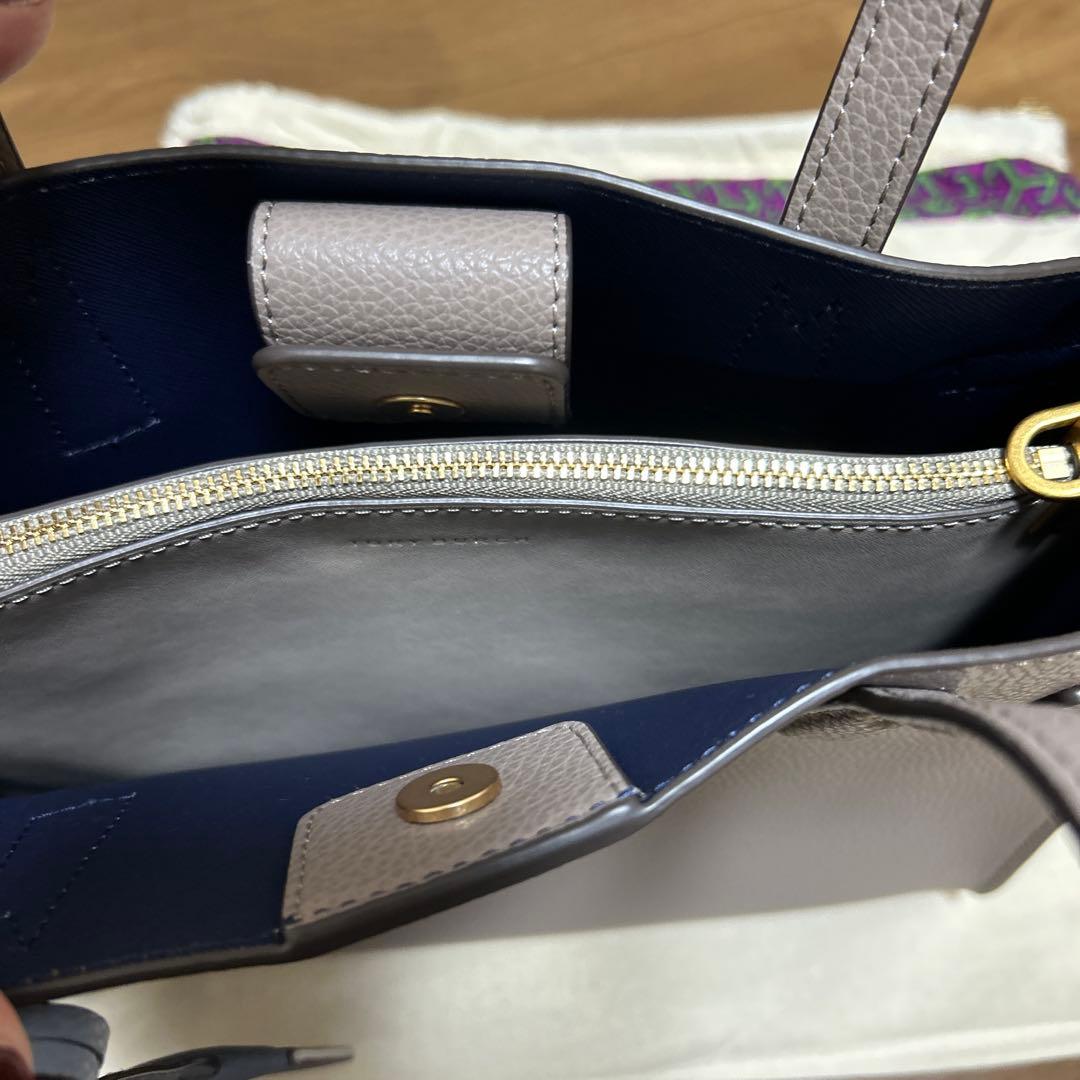 【美品】トリーバーチウォーカー スモール サッチェル