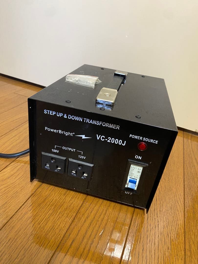 PowerBright VC-2000J 変圧器
