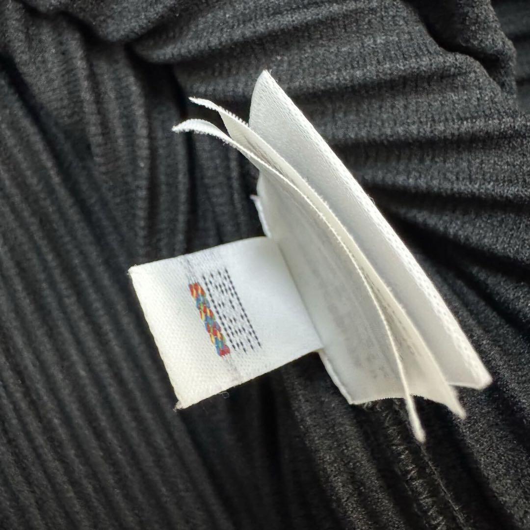 HOMME PLISS ISSEY MIYAKE プリーツ Tシャツ ブラック