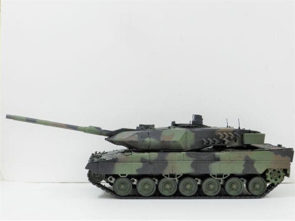 技術基準適合証明済 ヘンロン 1/16 レオパルト2 A6 3889-1