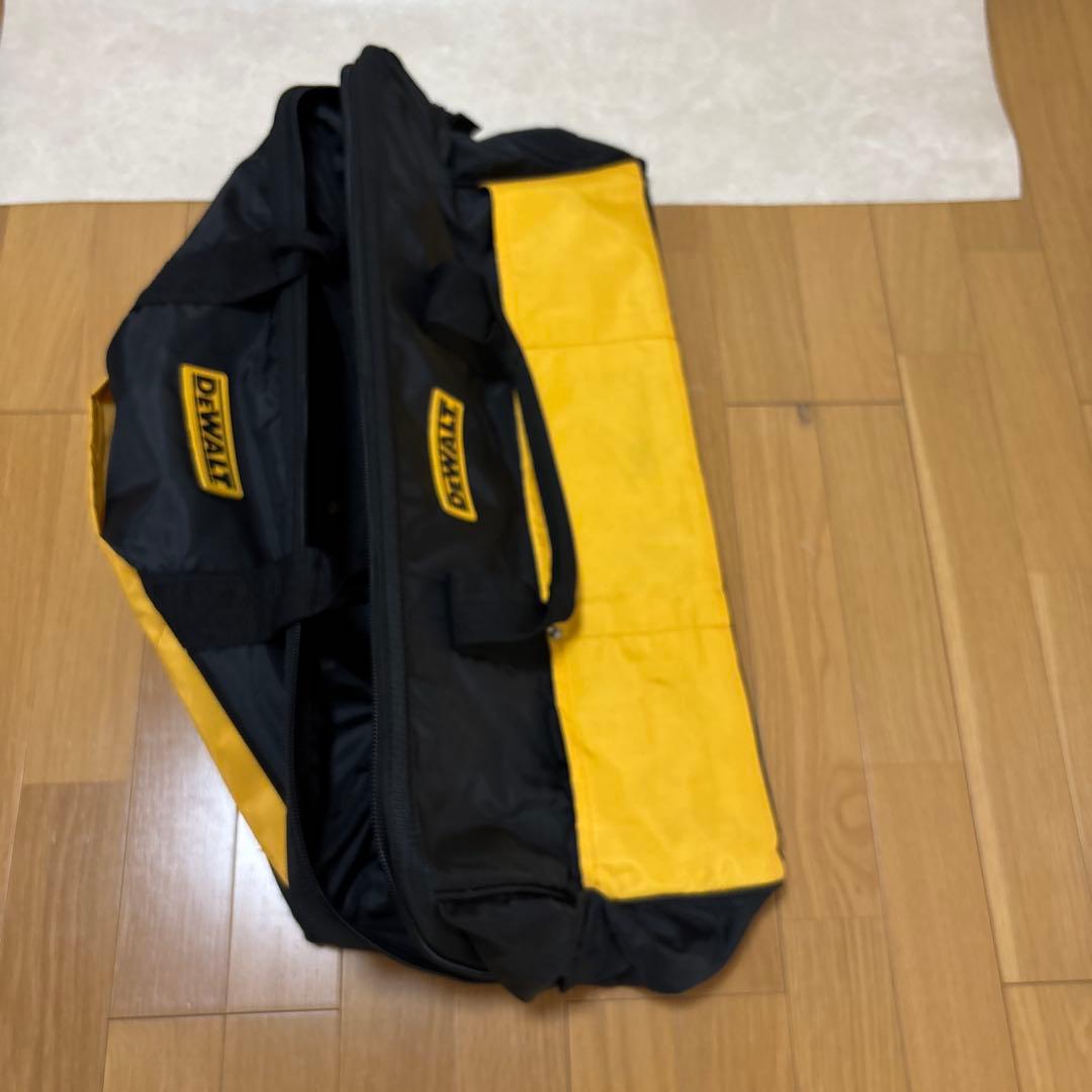 旅行用バッグ