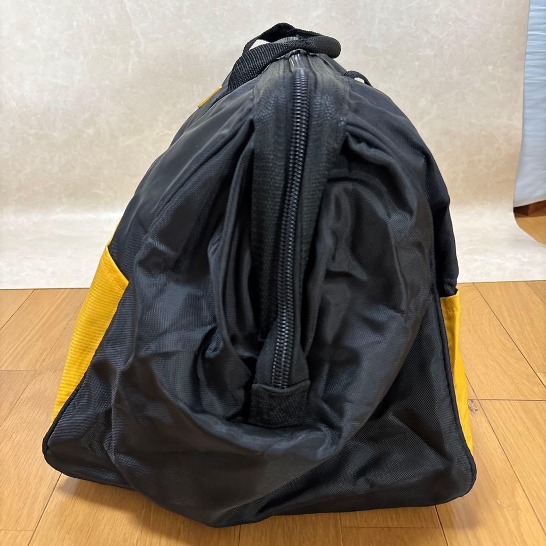 旅行用バッグ