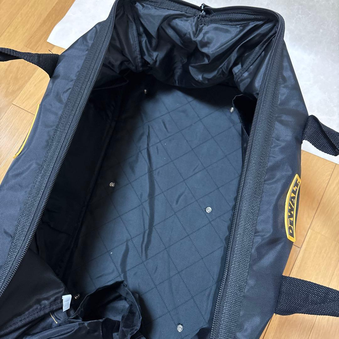 旅行用バッグ