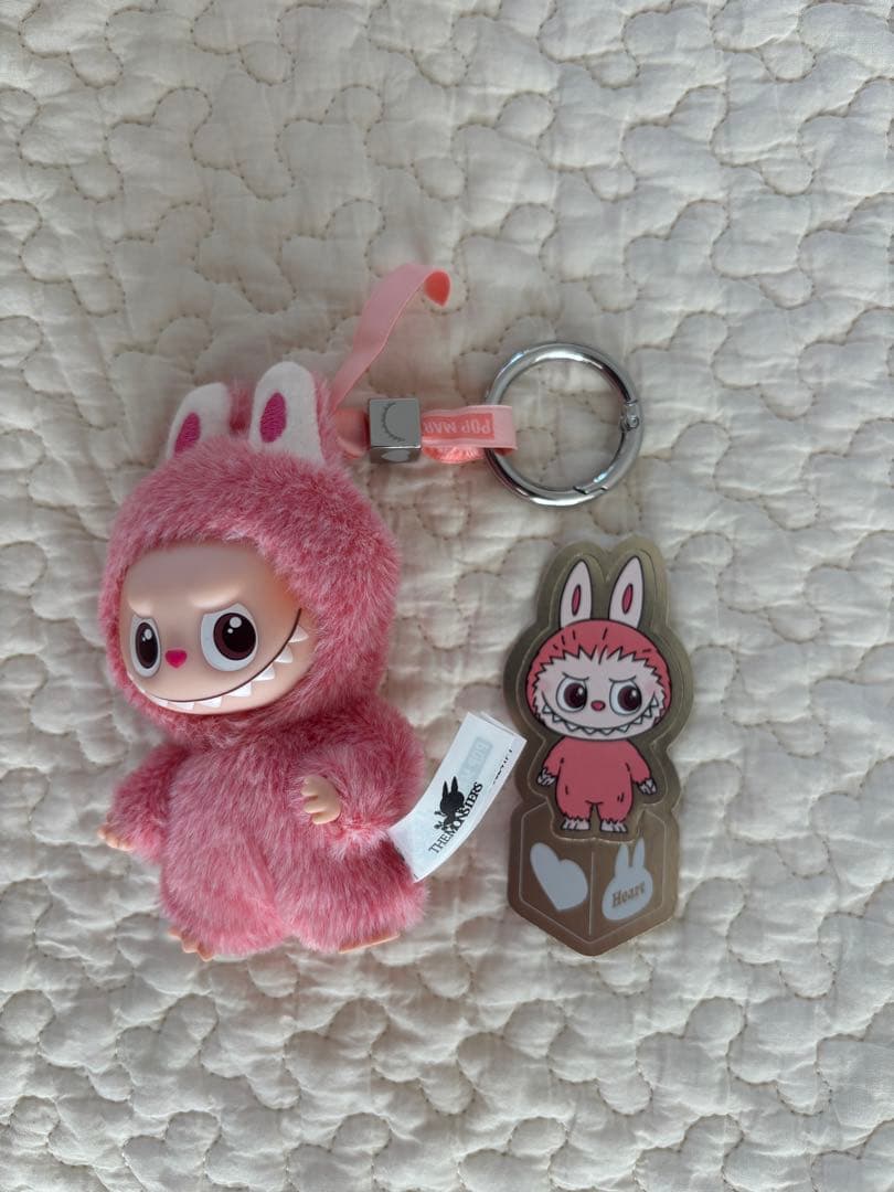 ラブブ　PIN FOR LOVE イニシャル♡ ハート　シークレット　ピンク