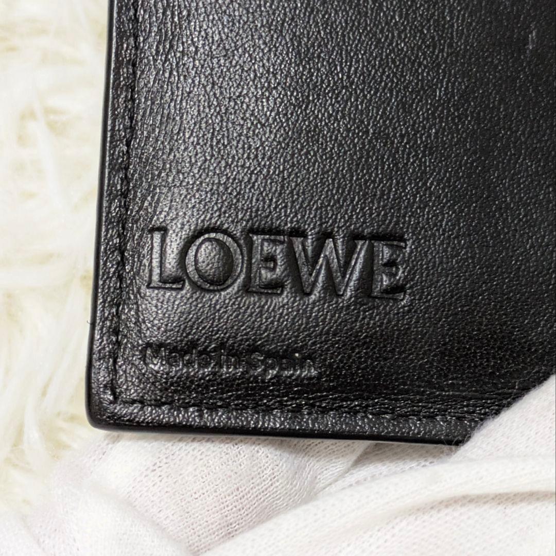大人気✨LOEWE ロエベ　アナグラム　トライフォールドウォレット　Ｗホック