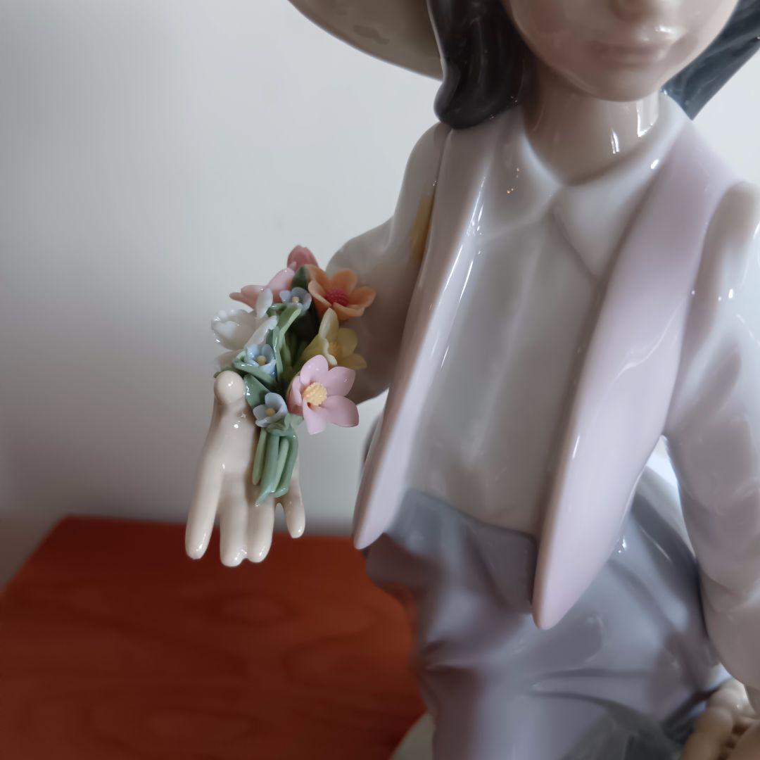 LLADRO　リヤドロ　フィギュリン　大型　女性　犬　花籠　美品