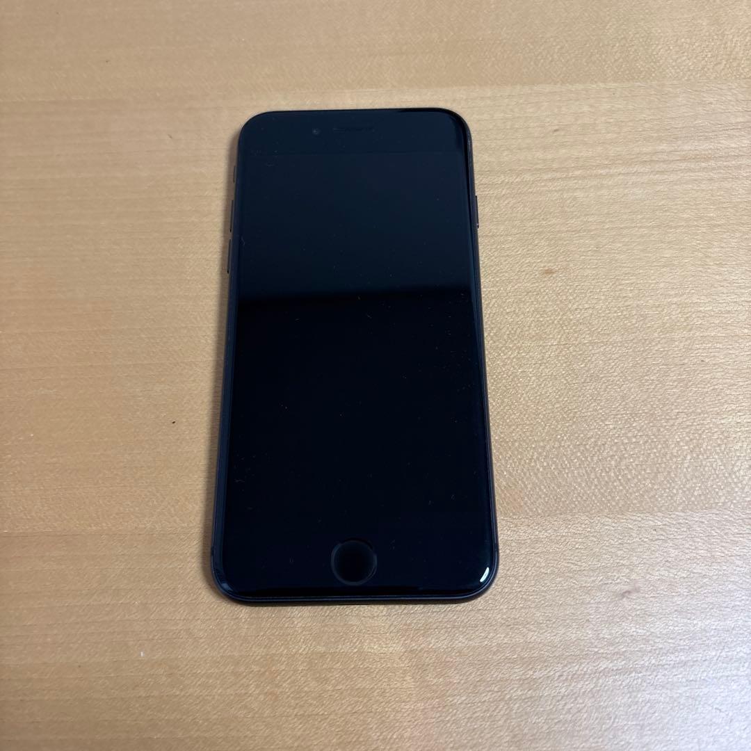 iPhone8 64G 本体