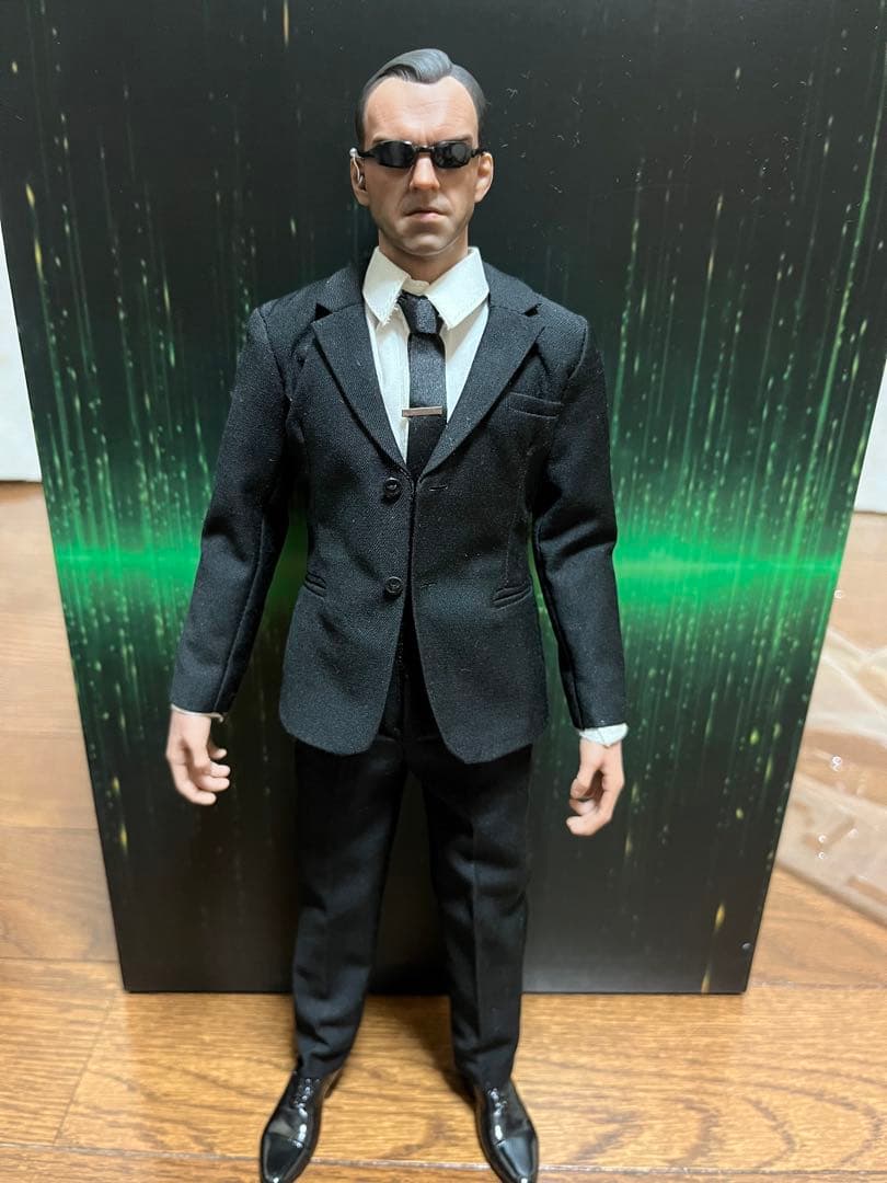 マトリックス エージェント・スミス 1/6 スケール アクション フィギュア