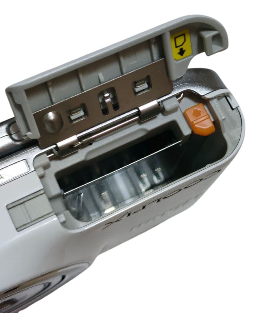 【Nikon／ニコン】COOLPIX S6600WHナチュラルホワイト