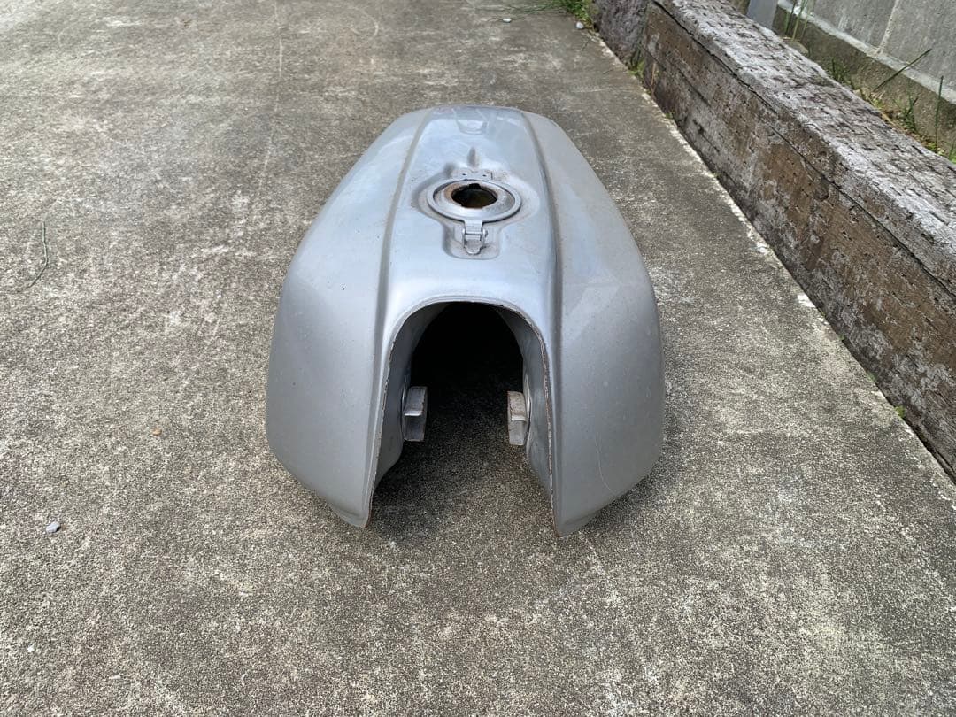 CB750F タンク
