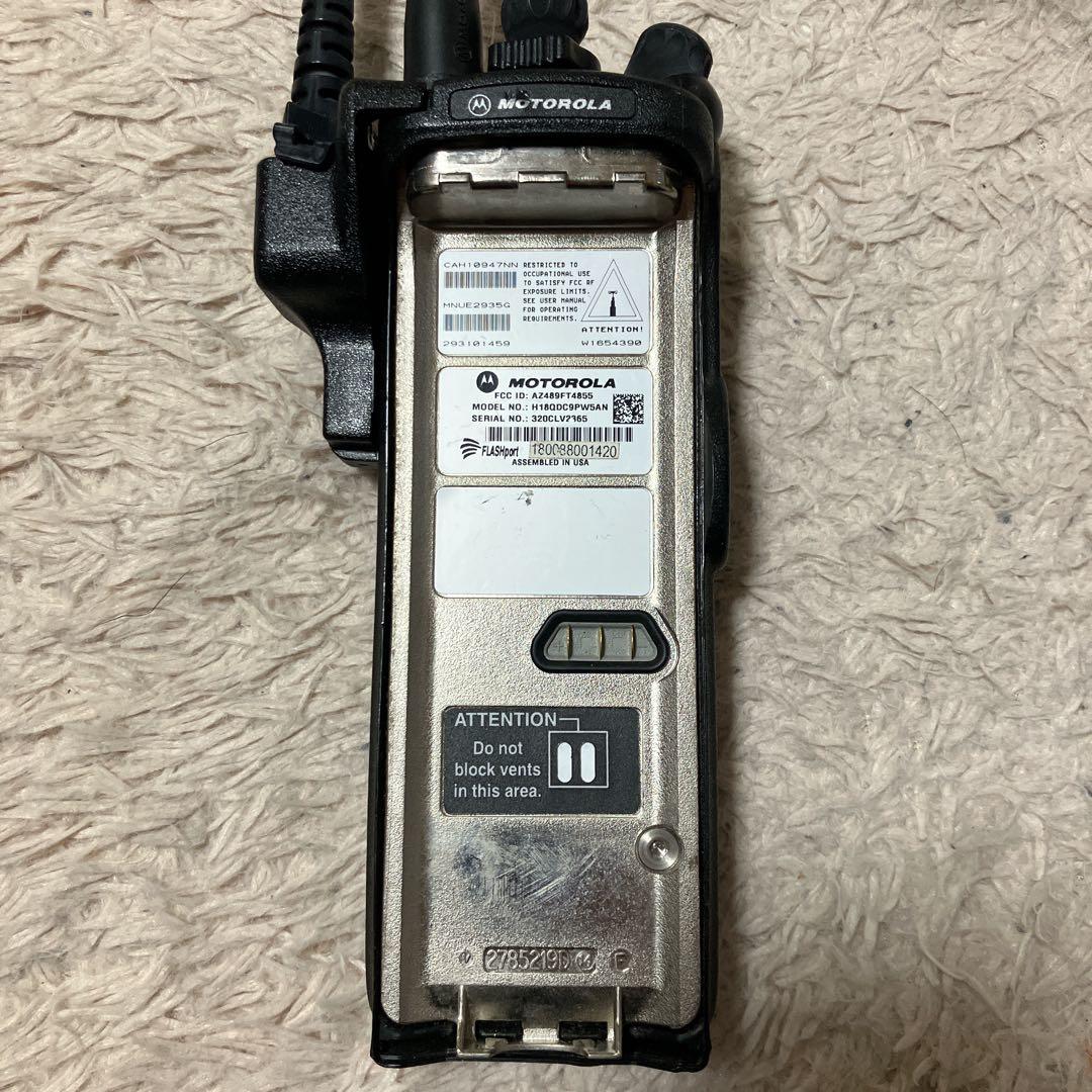 MOTOROLA XTS 5000R 充電　5.11 ラジオポーチセット
