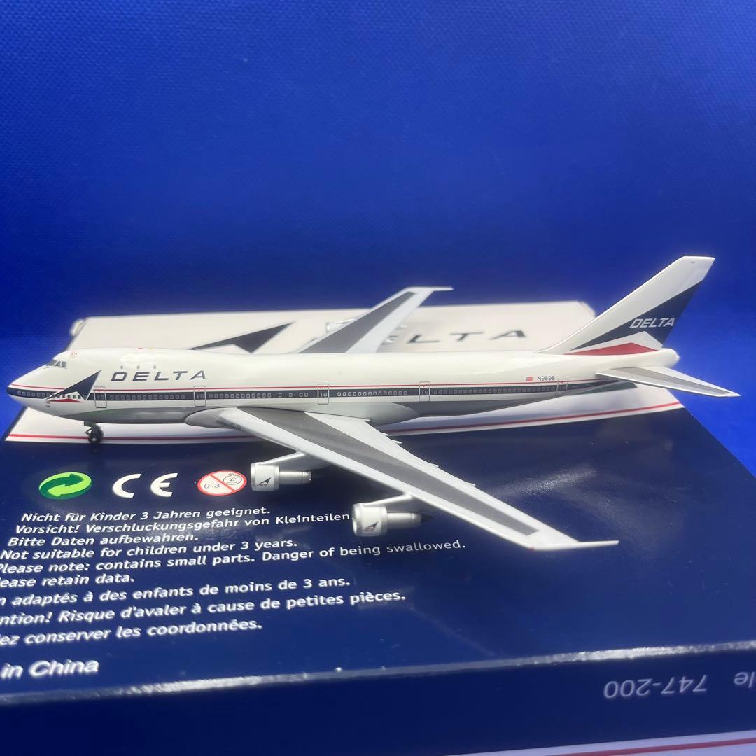 DELTA デルタ航空 747-100 N9898 1/400 モデル
