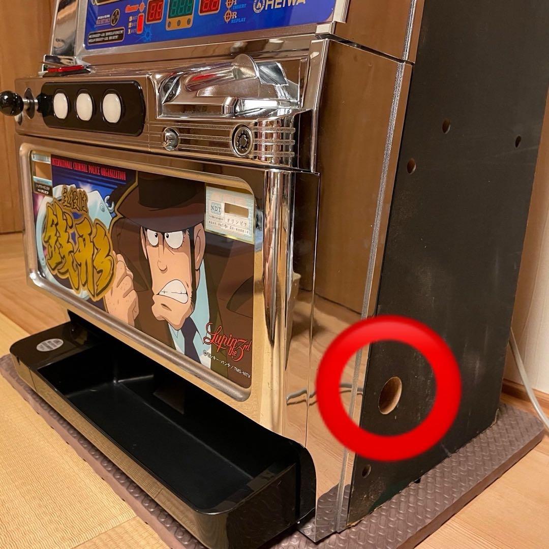 【送料無料】パチスロ 主役は銭形 初代 ルパン三世 4号機 実機
