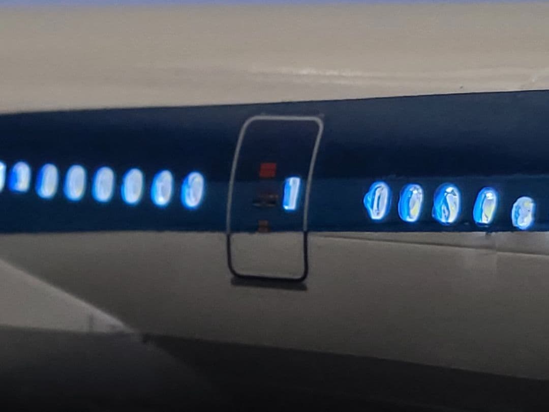 ANA ボーイング 777-300LED仕様 完成品