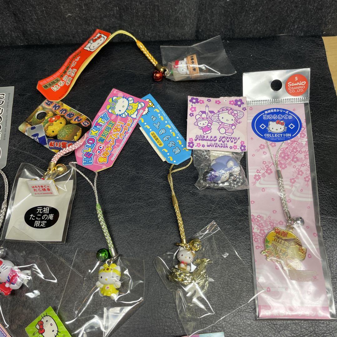 Sanrio ご当地キティ　計30個　根付け まとめ売り　ストラップ