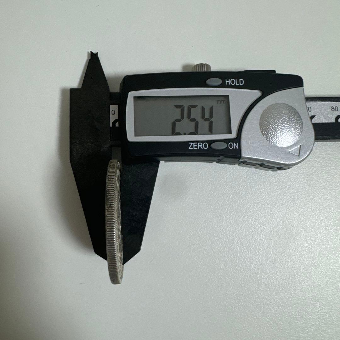 新一圓銀貨