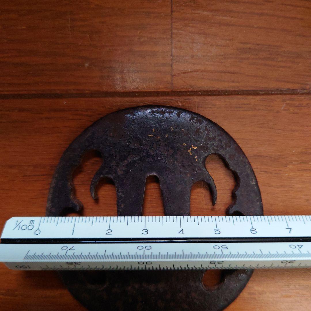 鍔(つば) 円形 切り抜き模様 約7.5cm