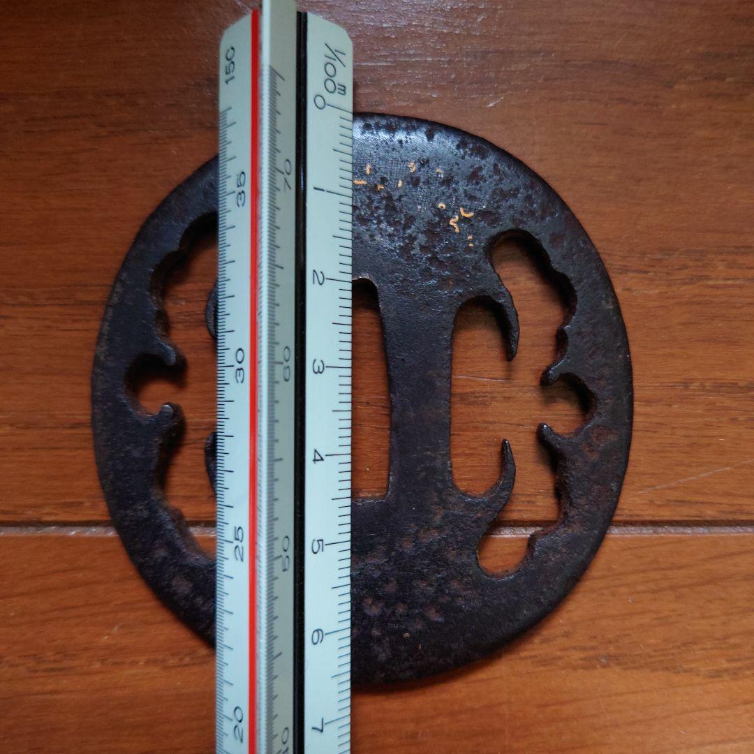 鍔(つば) 円形 切り抜き模様 約7.5cm