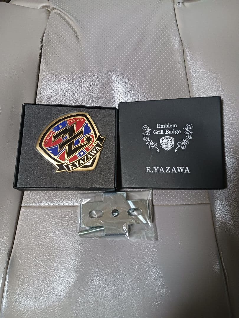 E.YAZAWA エンブレムグリルバッジ　矢沢永吉