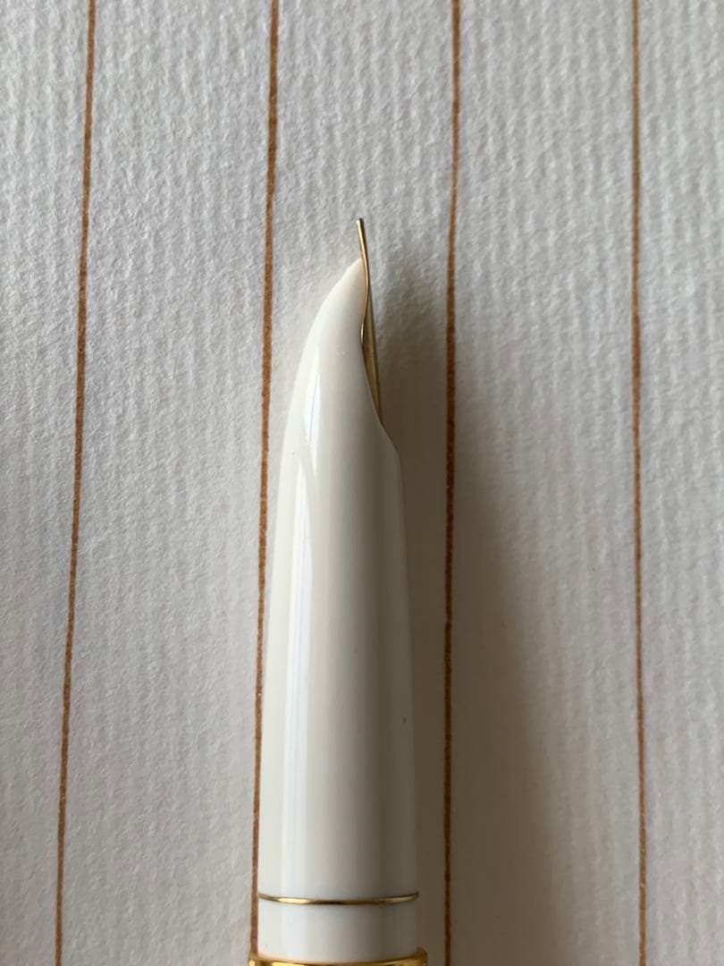 未使用品 パイロット 万年筆 18Kニブ