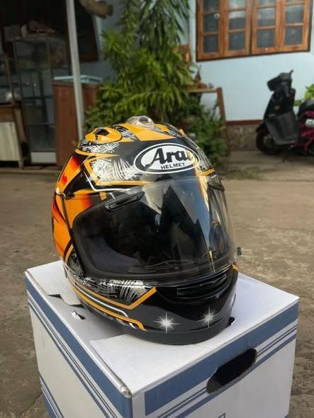 AraiRX7X バイクフルフェイスヘルメット レトロサムライデザイン Lサイズ