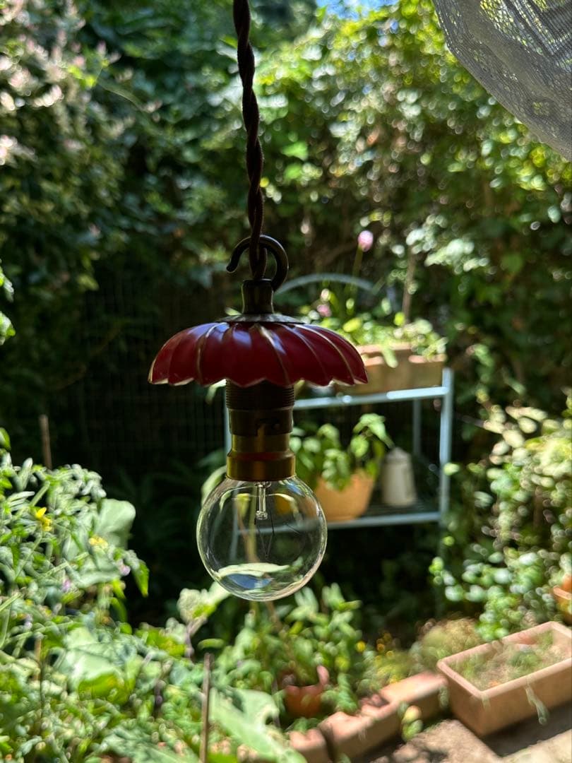 20s フランス アンティーク 希少なクランベリーガラスの螺旋模様アトリエランプ