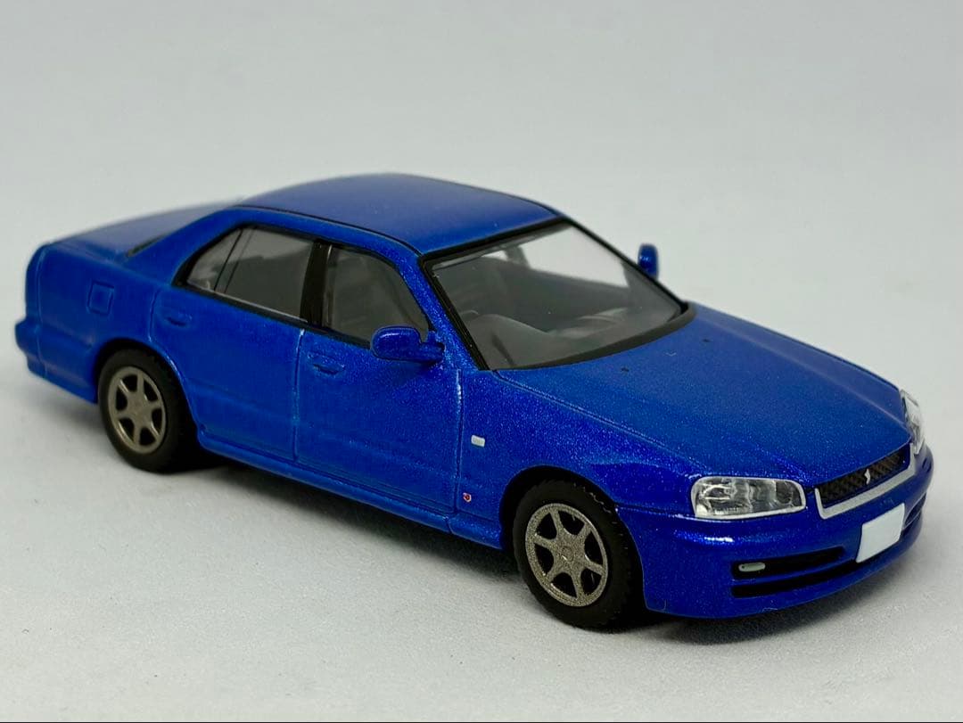トミカリミテッドヴィンテージネオ 日産 スカイライン 25GT-V