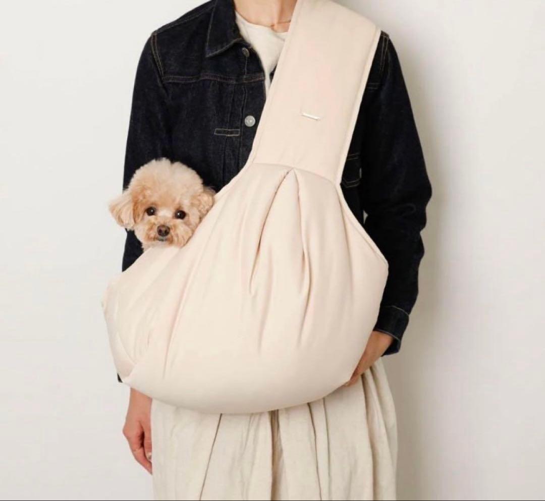 【monchéri】　モンシェリ キャリーバッグ　スリングタイプ　ベージュ