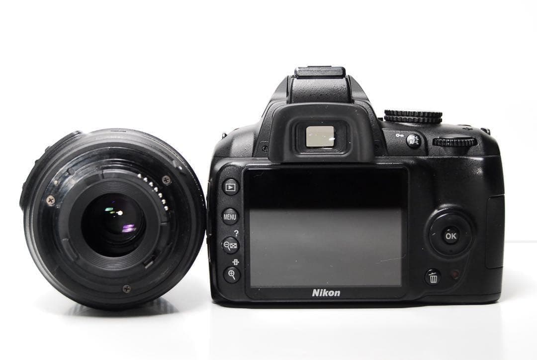 ⭐️軽重量⭐️Nikon D3000 一眼レフカメラ