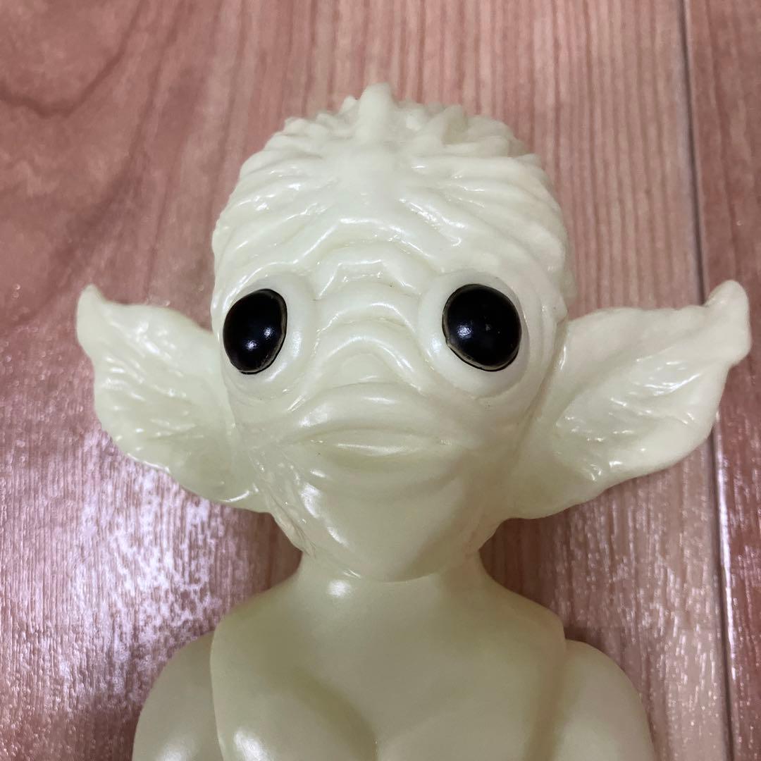 マーミット　ホプキンスビルの宇宙人　エイリアン　ソフビ　蓄光　 Marmit