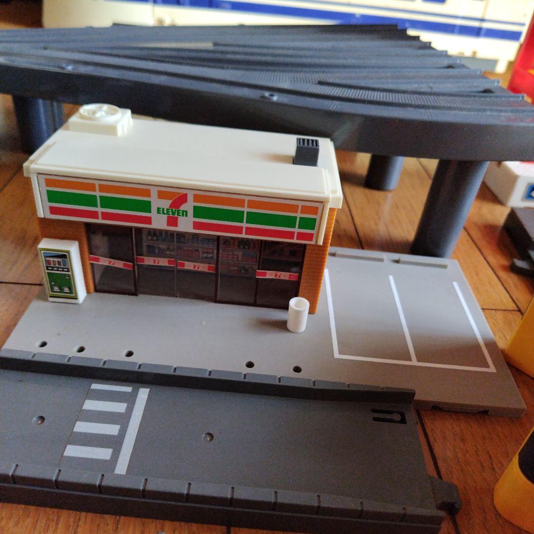 トミカパーキング セブンイレブン付き(絶版・希少)