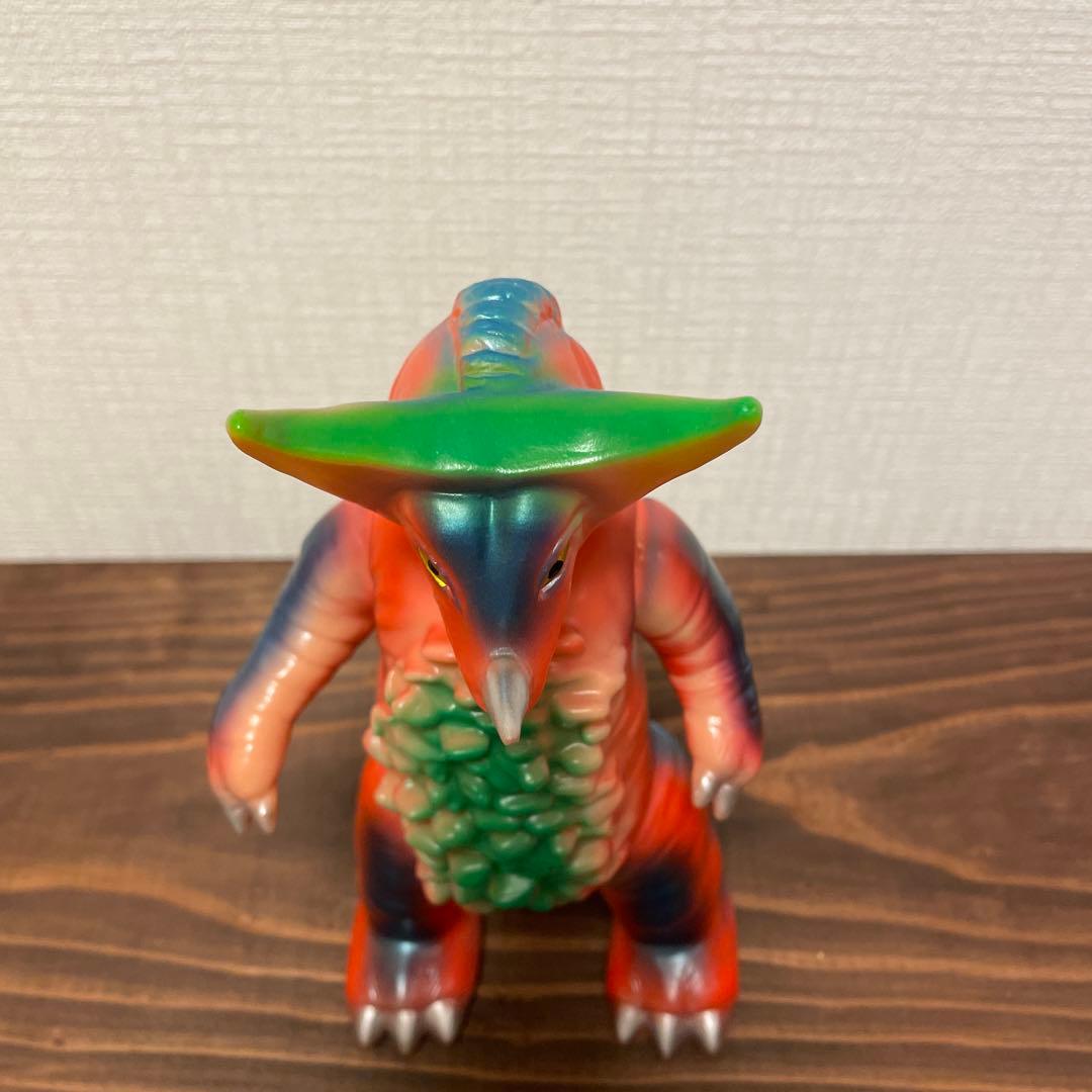ブルマァク　ゴモラ　レトロカラー　ソフビ