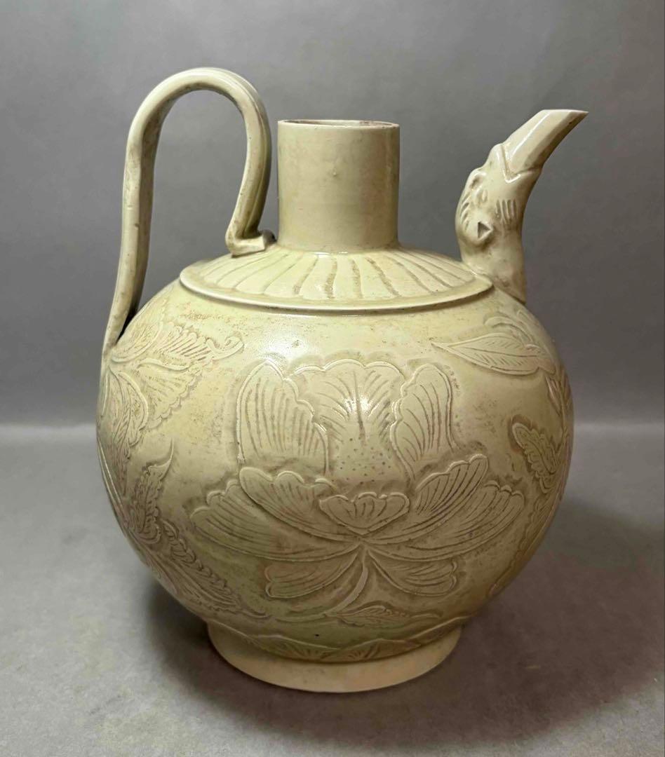 中国 定窯写　草花図水注　f2251108