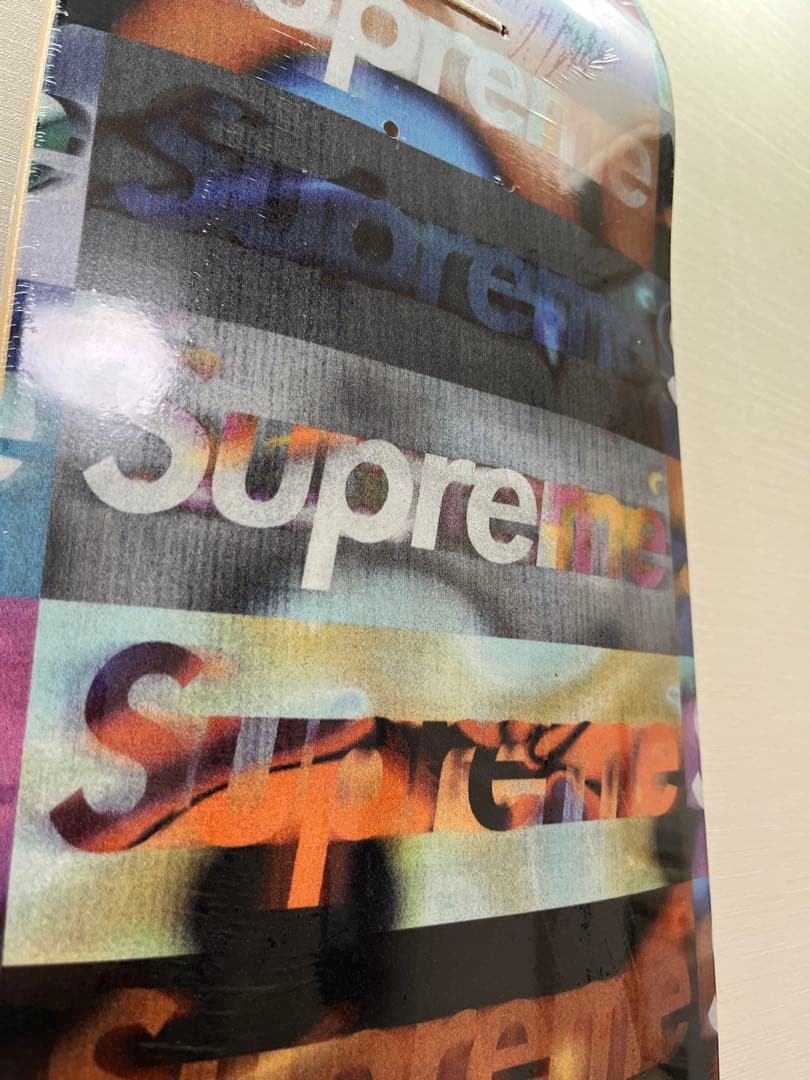 新品未開封　Supreme Distorted logo スケートボードデッキ