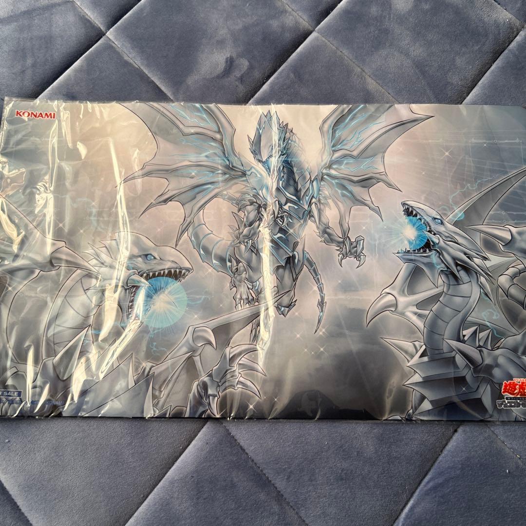 遊戯王　遊戯王の日　青眼　白き龍の威光　プレイマット