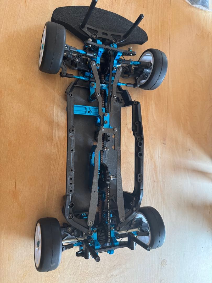 ラジコンカー タミヤTA07 ダンパーなし　ジャンク品