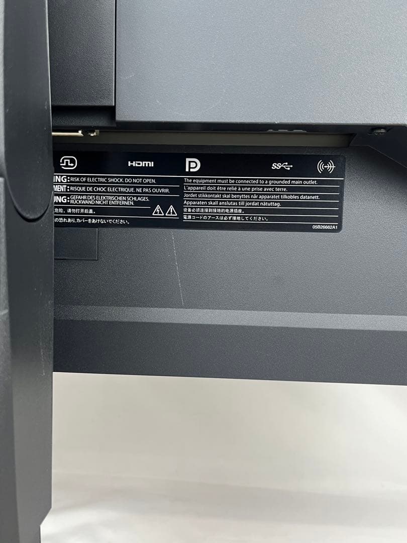 美品EIZO EV2750 27インチモニター　内蔵スピーカー有り 2K解像度