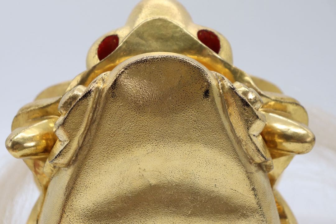 荒井寿斎作　木彫　金獅子　置物　共箱　送料込み259621