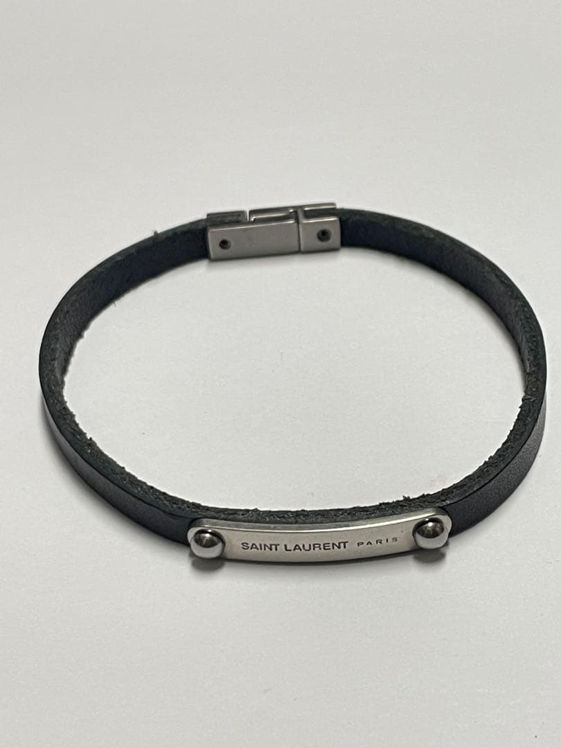 SAINT LAURENTサンローラン　プレート　レザー　ブレスレット　❤︎