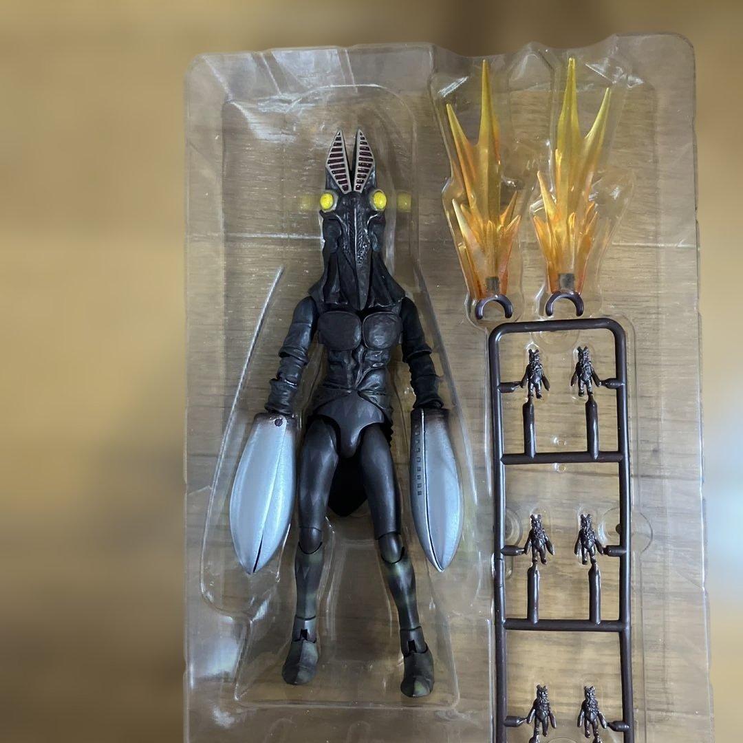 バルタン星人　バンダイ　ウルトラアクト