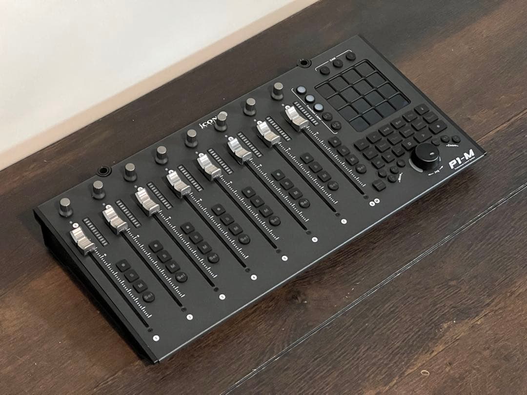 【美品】iCON P1-M & D4T セットDAWコントローラー（4ヶ月使用）