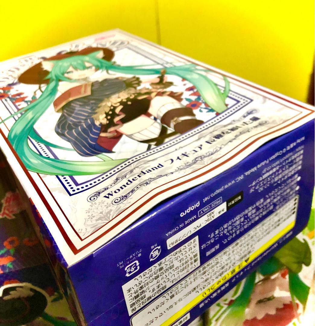 初音ミク　フィギュア　長靴をはいた猫　長靴を履いた猫　新品未開封