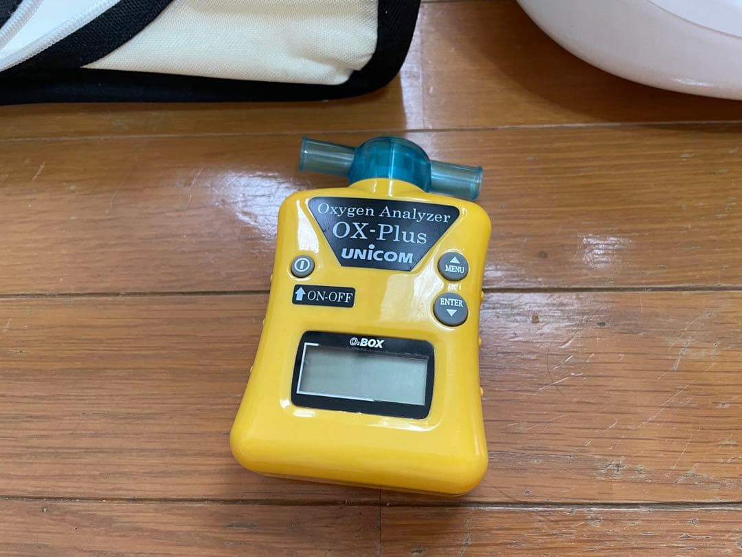 酸素濃縮器