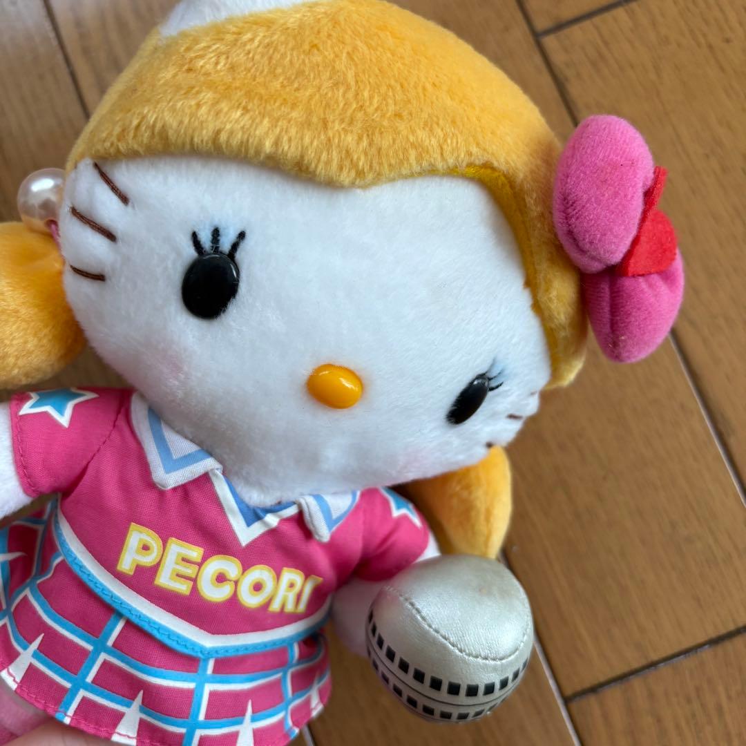【発送まで１ヶ月かかります】ハローキティ×ゴリエ　ぬいぐるみ